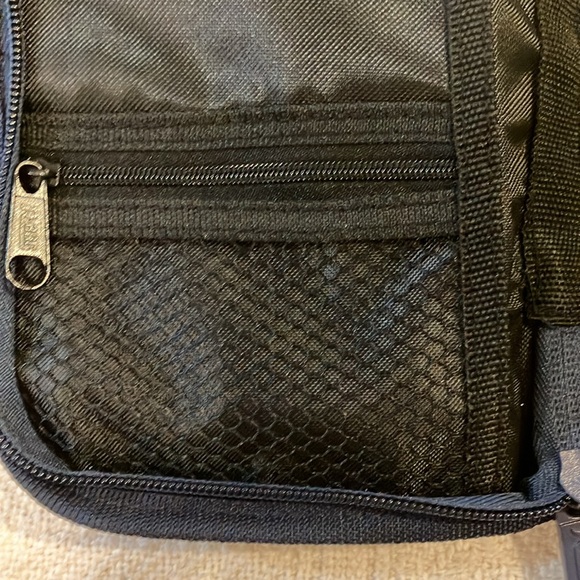 NWT R-Bag navy canvas zipper wallet 5” x 10” in size. - Picture 5 of 5